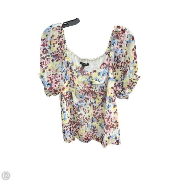 Top Short Sleeve By Banana Republic In Floral Print, Size: M For Sale