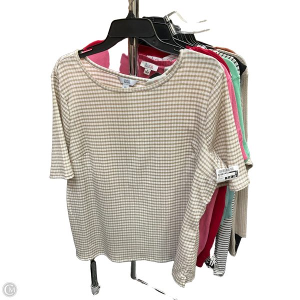 Top Short Sleeve By Croft And Barrow In Checkered Pattern, Size: Xxl Cheap